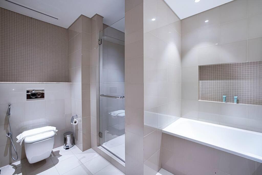 Magnificent Brand New Lux 3Br Burj & Fountain View Leilighet Dubai Eksteriør bilde
