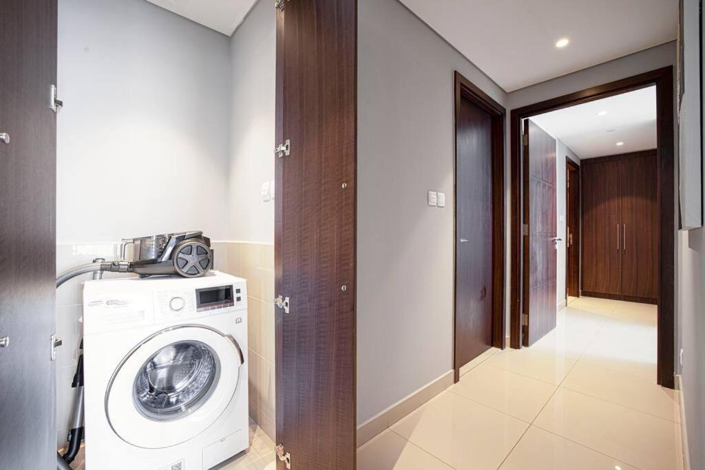 Magnificent Brand New Lux 3Br Burj & Fountain View Leilighet Dubai Eksteriør bilde