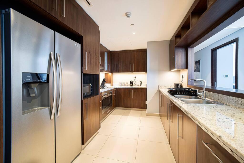 Magnificent Brand New Lux 3Br Burj & Fountain View Leilighet Dubai Eksteriør bilde